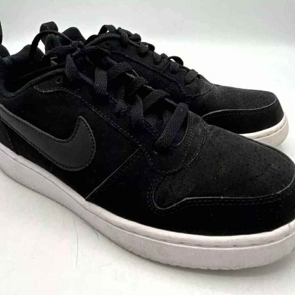 Nike Court Borough Low Top Lace Up Suede Sneakers Tennis Shoes Black W8  / M6.5